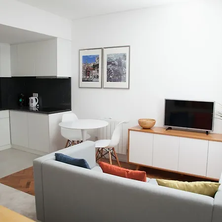 Apartamento White Almada